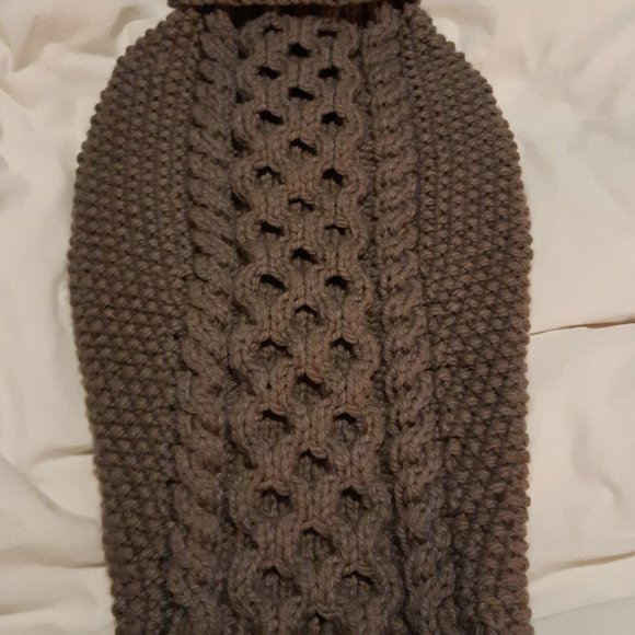 Mini L "The Original" CableKnit Cat/Dog Sweater - Picture 7 of 12